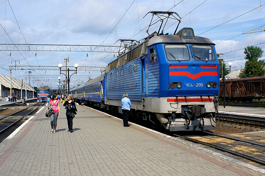 ČS4-209
11.09.2011
Ternopol
Train D16 Budapest - Moscow
