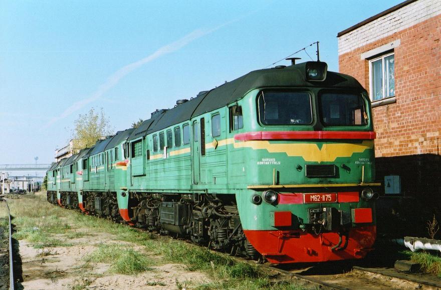 M62-1175
09.10.2005
Rīga-Šķirotava depot
Võtmesõnad: riga-skirotava