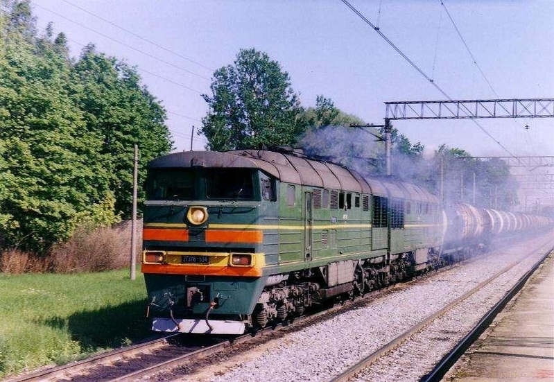 2TE116- 534 (Russian loco)
07.2002
Lagedi
