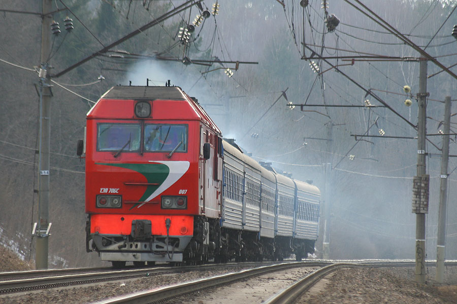 TEP70BS-007 (Belorussian loco)
16.03.2009
Vilnius - Pavilnys
