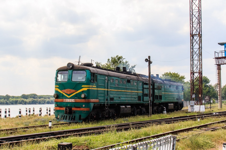 2TE10L-3246 (Moldovan loco)
10.07.2014
Reni

