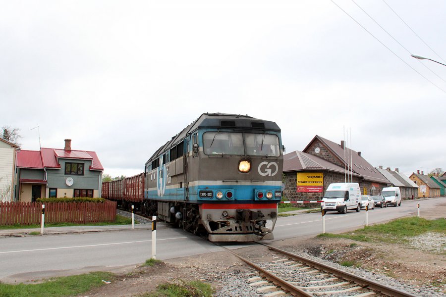 TEP70-0237 hauling freight train
14.05.2014
Viljandi
