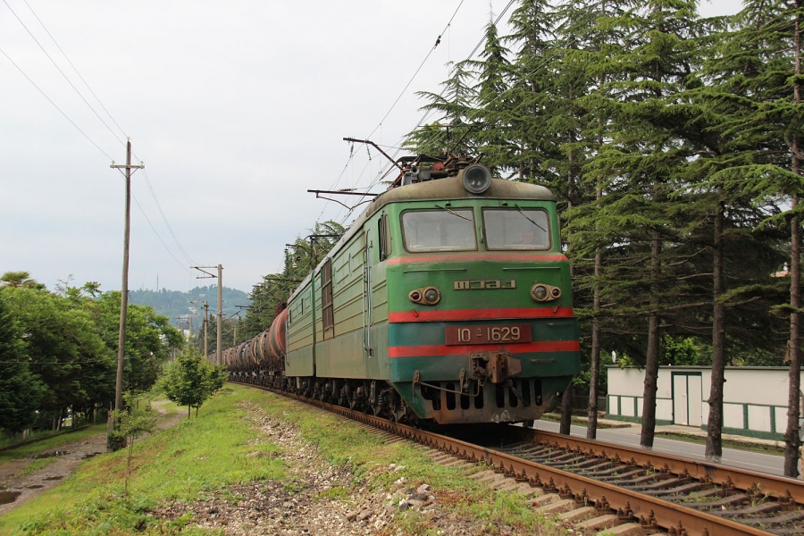 VL10-1629
20.05.2014
Mahinjauri - Batumi-Pass.
