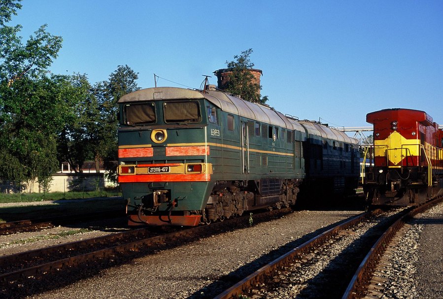 2TE116- 477 (Russian loco)
30.06.2008
Narva
