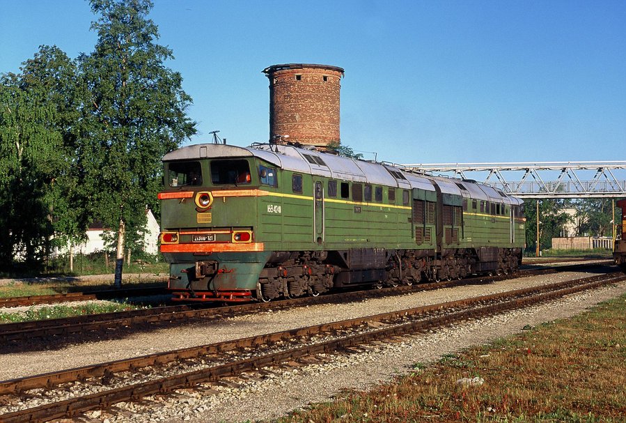 2TE116- 121 (Russian loco)
13.06.2008
Narva
