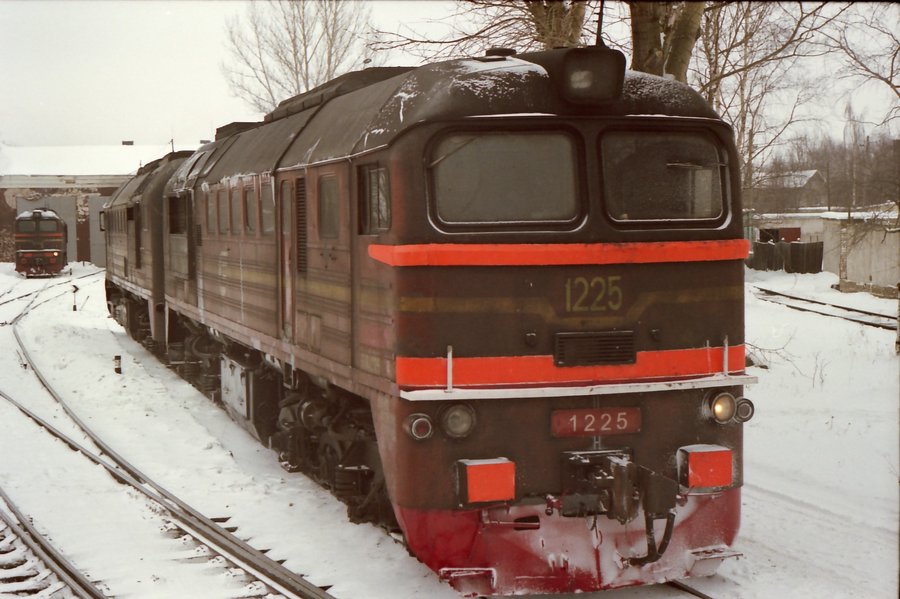 2M62-0223 (EVR 2M62-1225/1226)
12.1998
Narva

