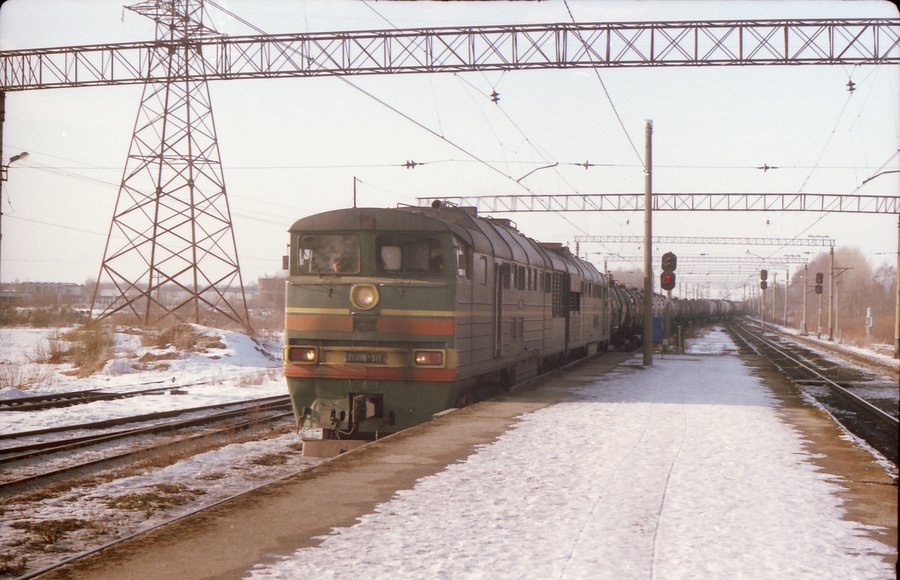 2TE116- 571 (Russian loco)
08.03.2003
Lagedi
