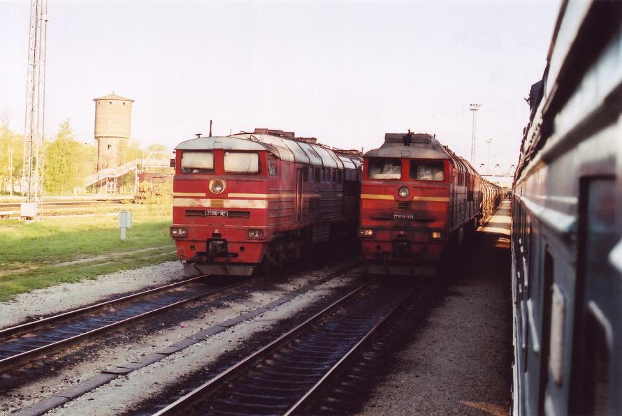 2TE116- 742+1674 (Russian locos)
18.05.2007
Narva
