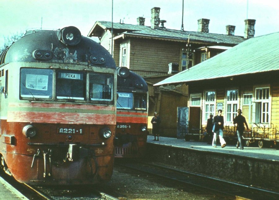D1-221 & 298
1977
Tartu
