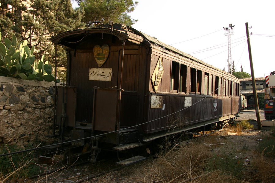 Passanger car (built 1906)
07.10.2009
Damaskus railway museum
