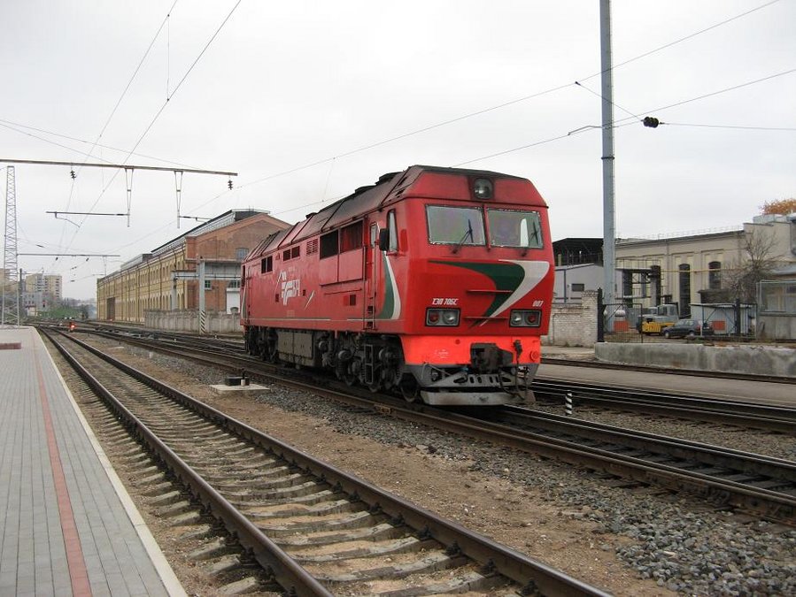 TEP70BS-007 (Belorussian loco)
23.10.2007
Vilnius
