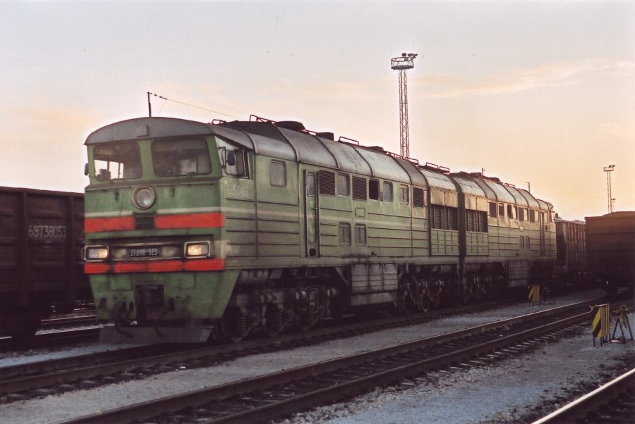 2TE116- 523 (Russian loco)
22.07.2006
Narva
