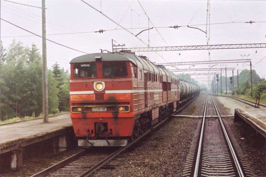2TE116- 586 (Russian loco)
2006
Raasiku
