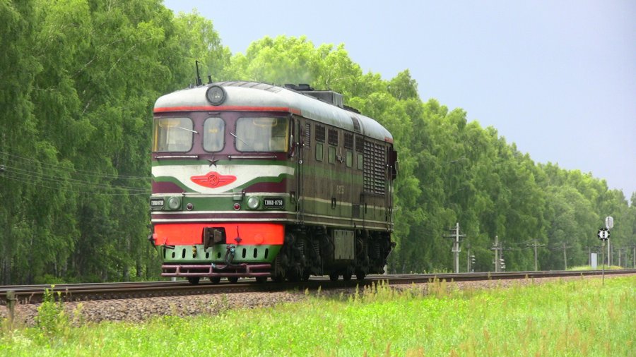 TEP60-0750 (Belorussian loco)
06.07.2011
Kyviškės - Elektrinių traukinių depas
