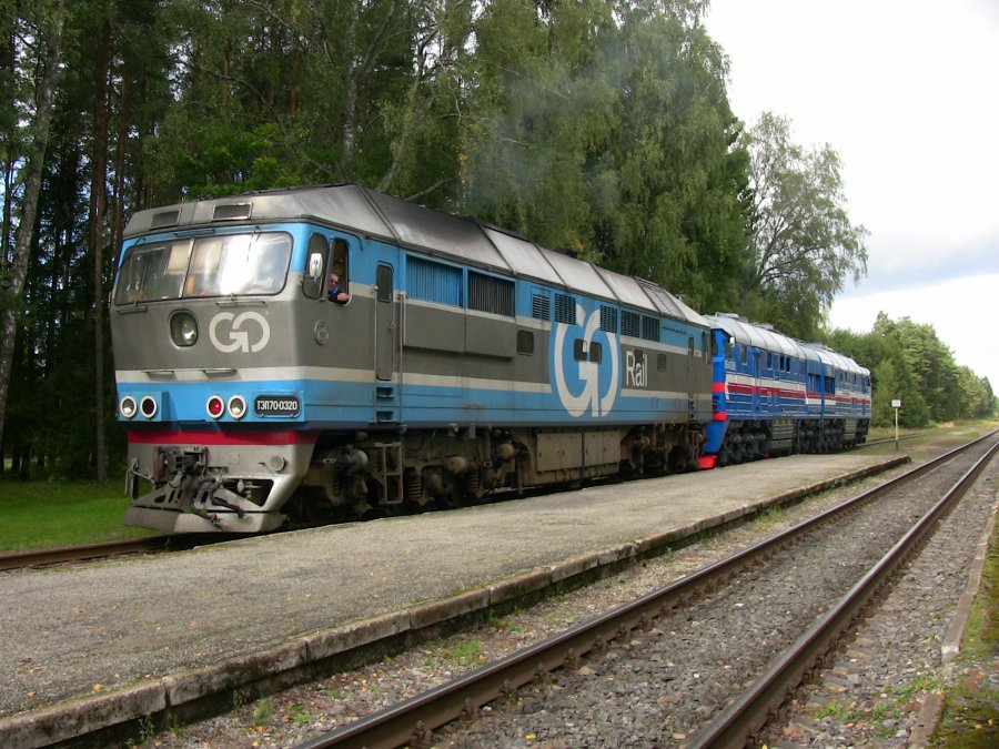 TEP70-0320 + 2TE116- 732 (Russian loco)
06.09.2012
Kiisa
