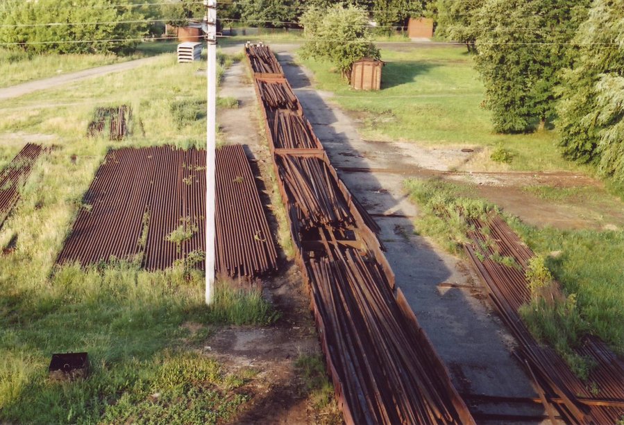 Platvorm cars with rails
26.06.2002
Panevežys
