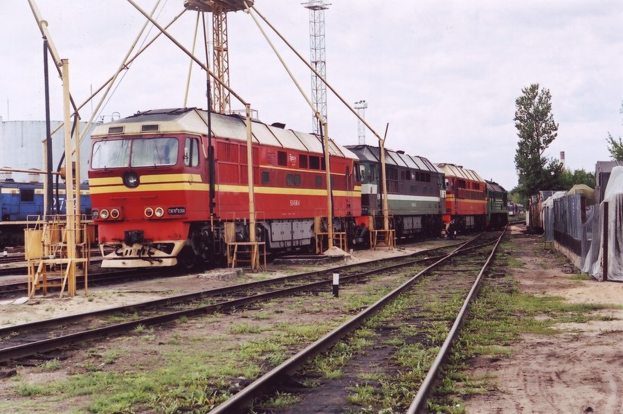 TEP70K-0260 (Belorussian loco)
10.08.2006
Vilnius depot
