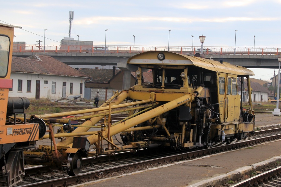Track lifting (?) machine
29.10.2014
Sibiu
