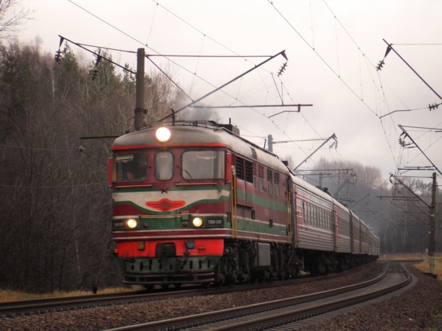 TEP60-0241 (Belorussian loco)
03.12.2011
Naujoji Vilnia - Vilnius
