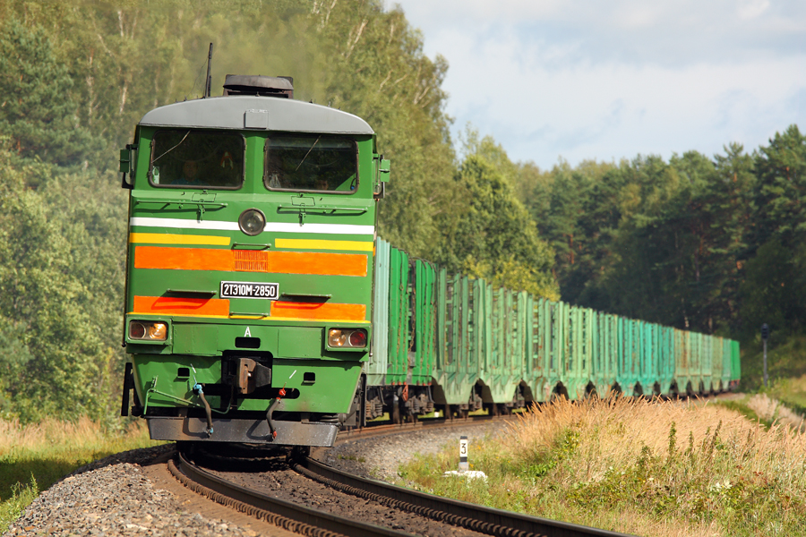 2TE10M-2850 (Belorussian loco)
Izvalda - Naujene
