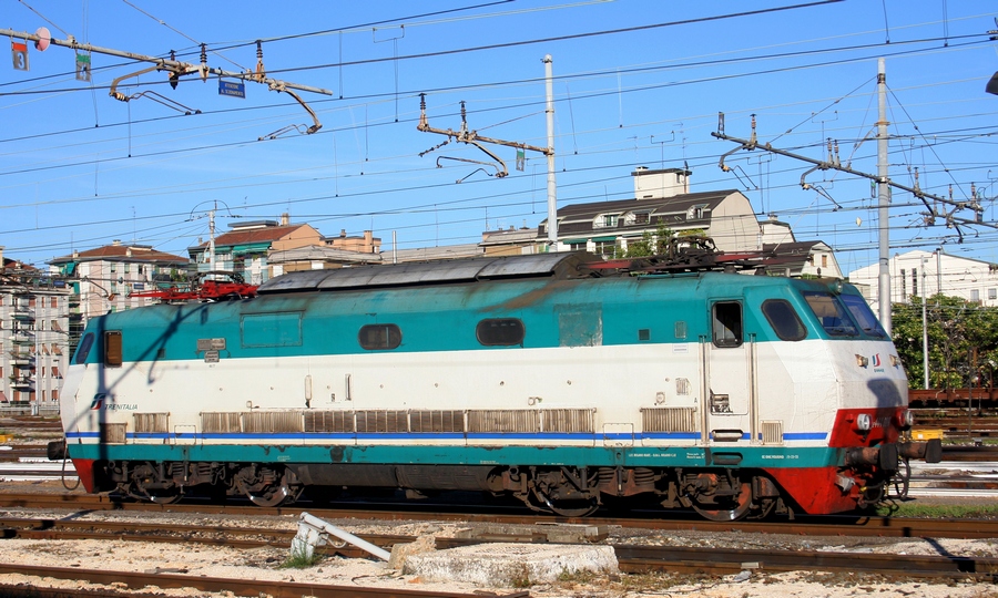 E444-019
11.08.2011
Milano
