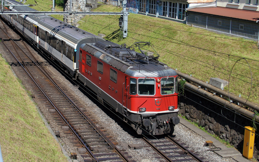 Re 420 11128 
06.09.2011
Luzern, loco built 1967
