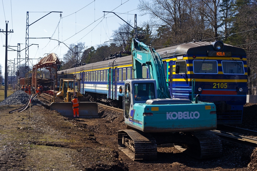 Track repairs between Rahumäe and Nõmme
18.04.2012
Tallinn, ER2-1293 (EVR ER2-2105)
