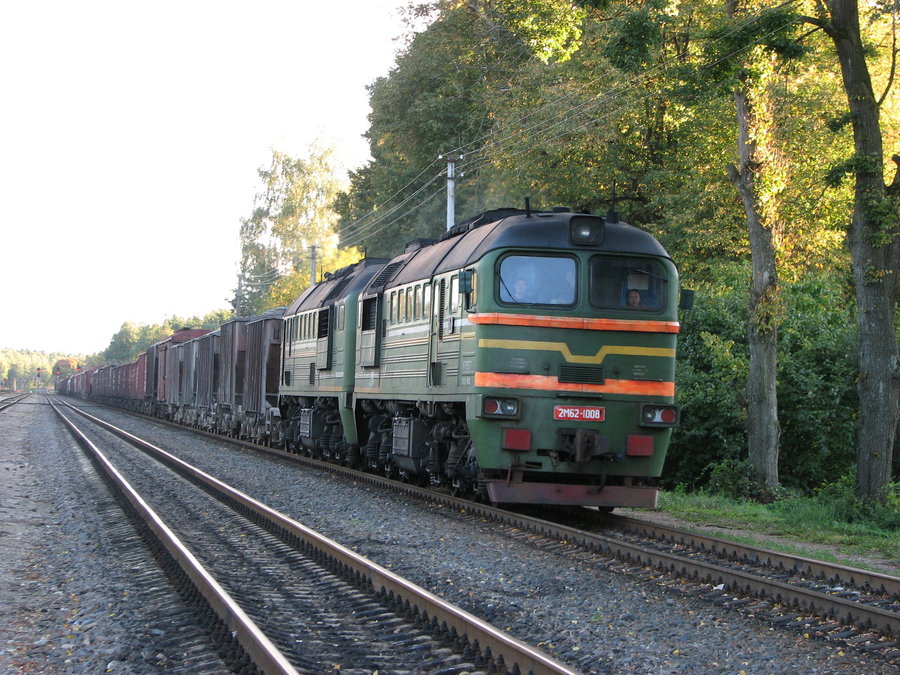 2M62-1008 (Belorussian loco)
19.09.2007
Valčiūnai
Võtmesõnad: valciunai