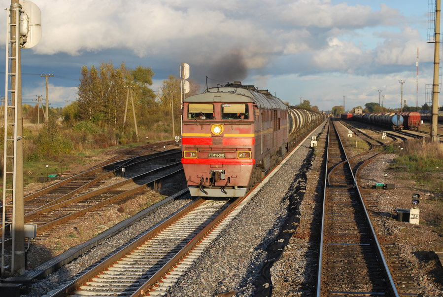 2TE116- 696 (Russian loco)
Tapa
