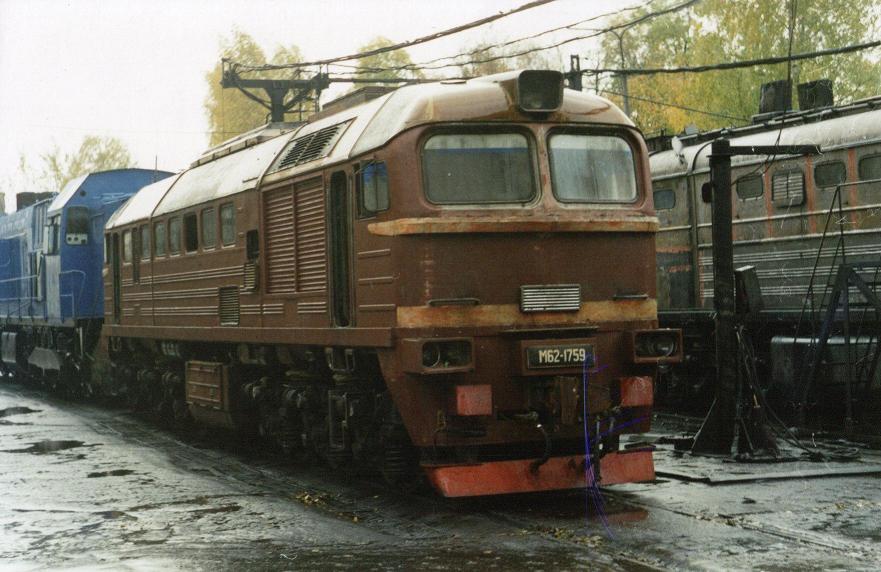 (D)M62-1759 (Russian loco)
11.10.2001
Daugavpils LRZ
