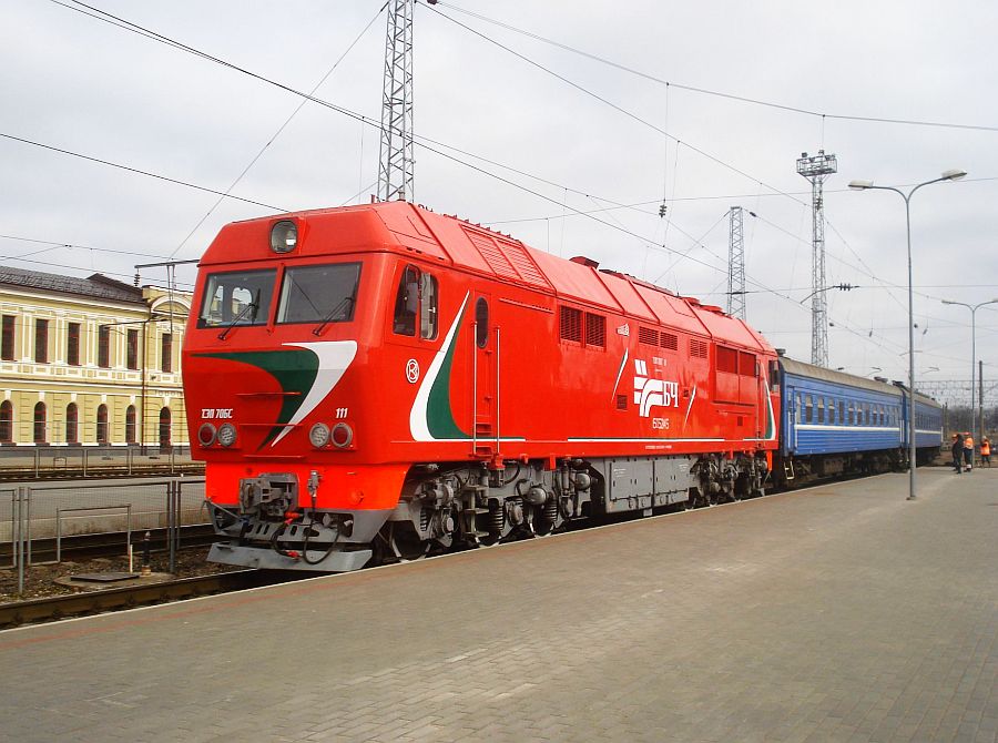 TEP70BS-111 (Belorussian loco)
25.03.2010
Vilnius

