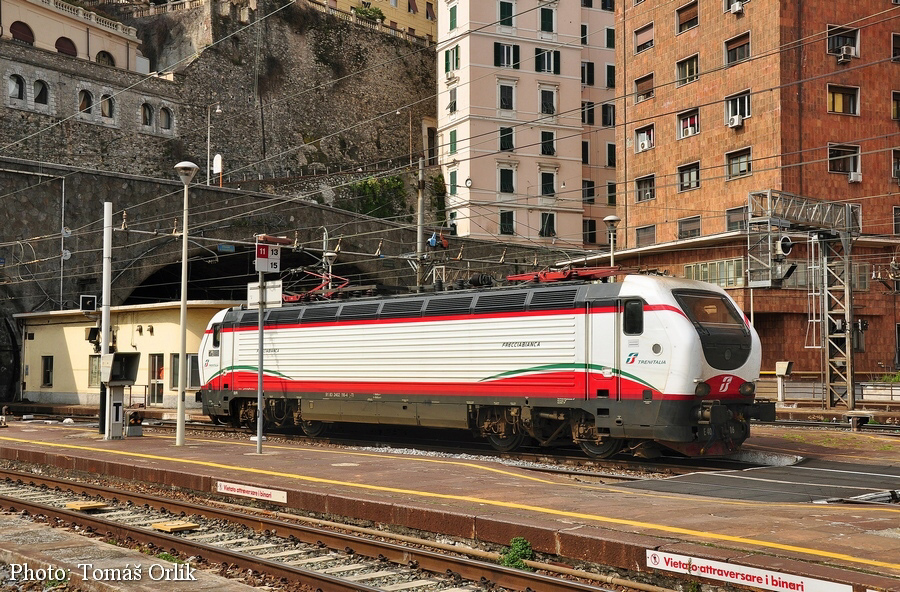 E402.116
26.03.2013
Genova

