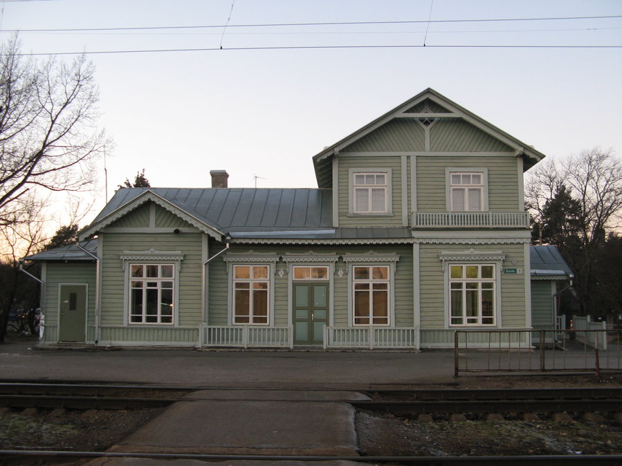 Pääsküla station
