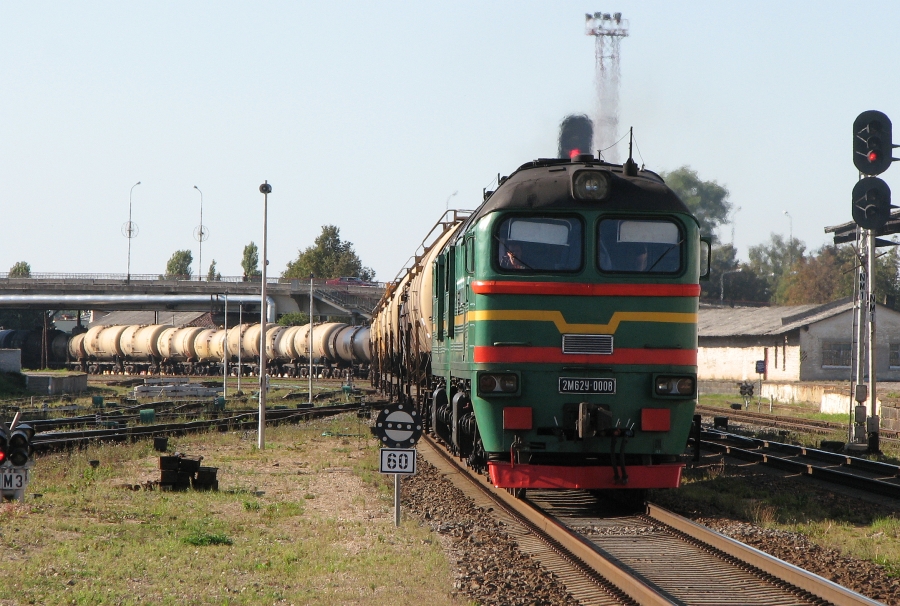 2M62U-0008 (Latvian loco)
20.09.2009
Šiauliai
Võtmesõnad: siauliai