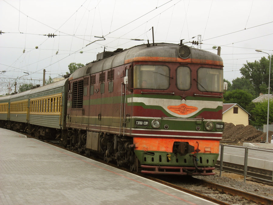 TEP60-0384 (Belorussian loco)
05.08.2006
Vilnius
