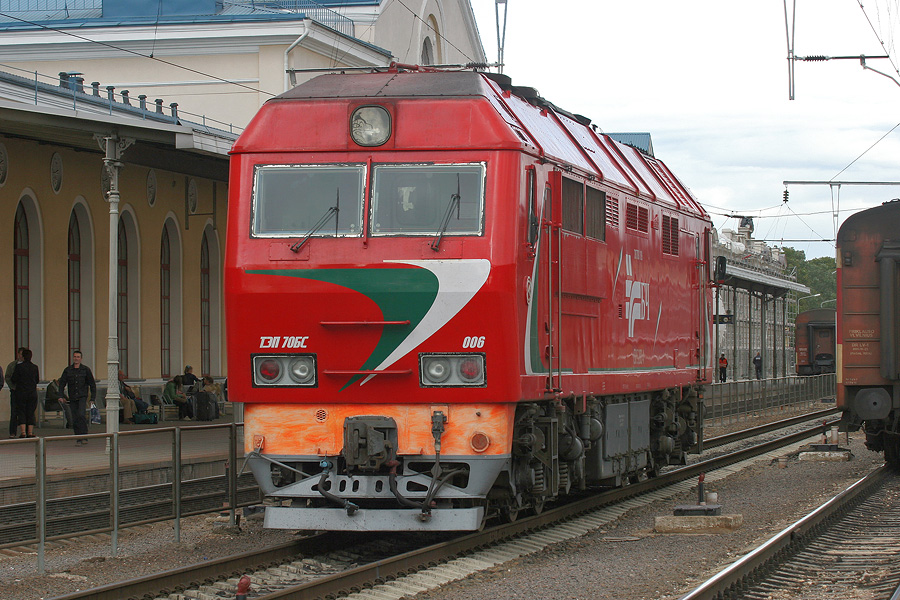 TEP70BS-006 (Belorussian loco)
30.08.2007
Vilnius
