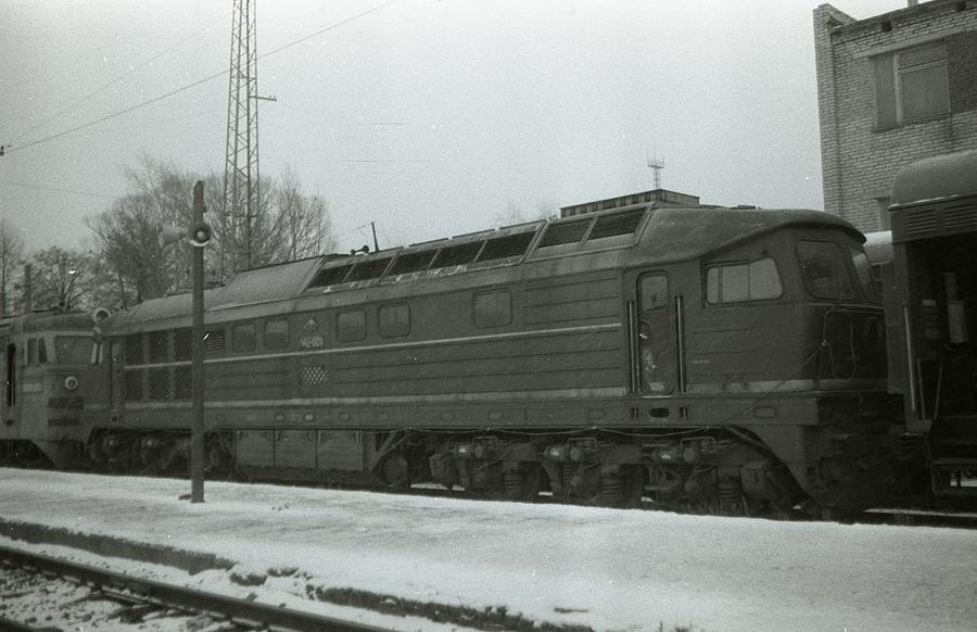 142-001
11.1989
Kolomna factory
