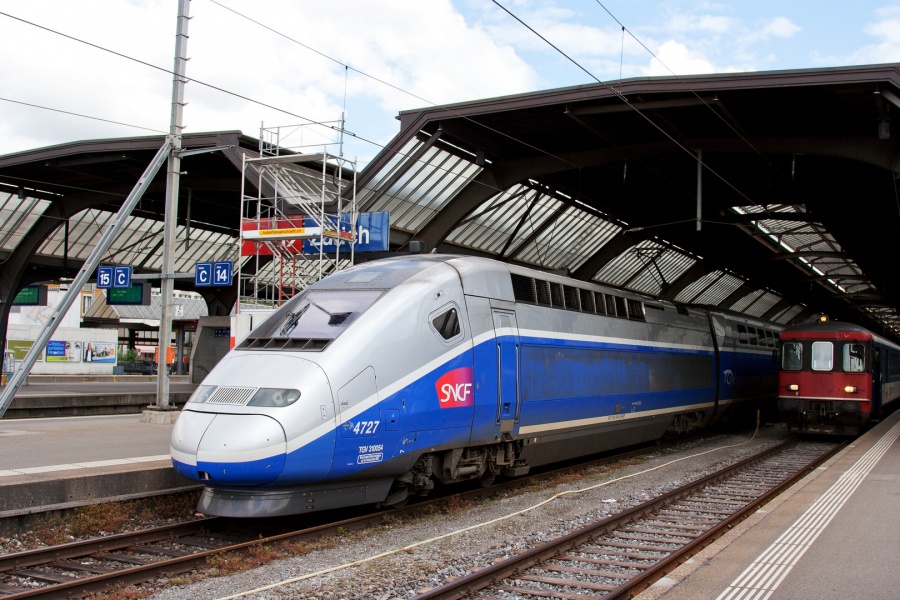 SNCF TGV Duplex 2N2 4727
01.06.2016
Zürich hauptbahnhof

