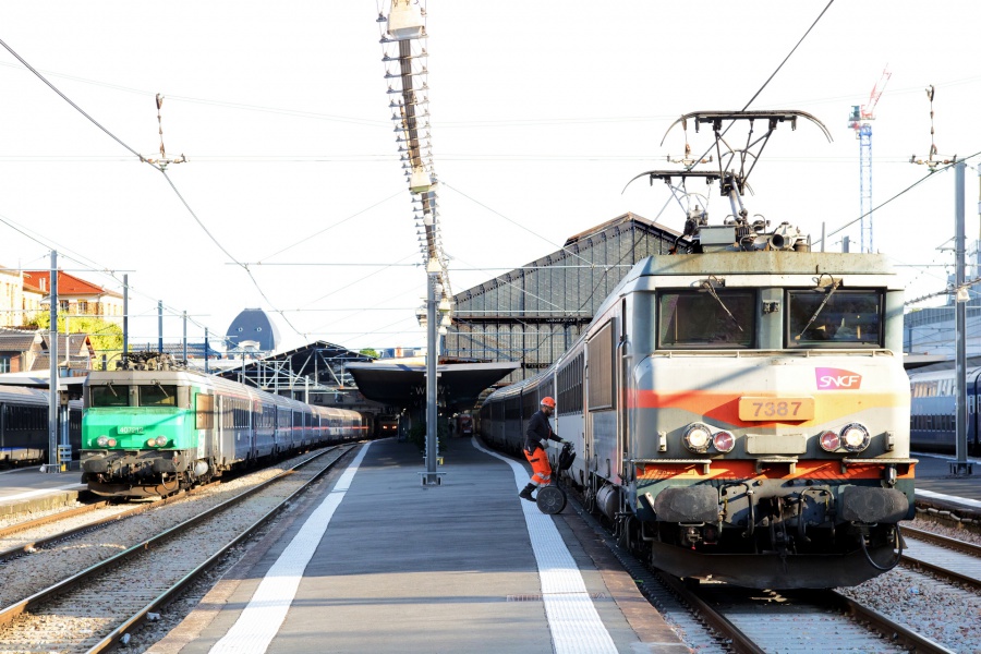 BB 7200 - 407212 and 7387
26.07.2016
Gare de Paris-Austerlitz
