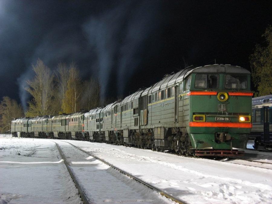2TE116- 296 (Russian loco)
04.11.2006
Narva
