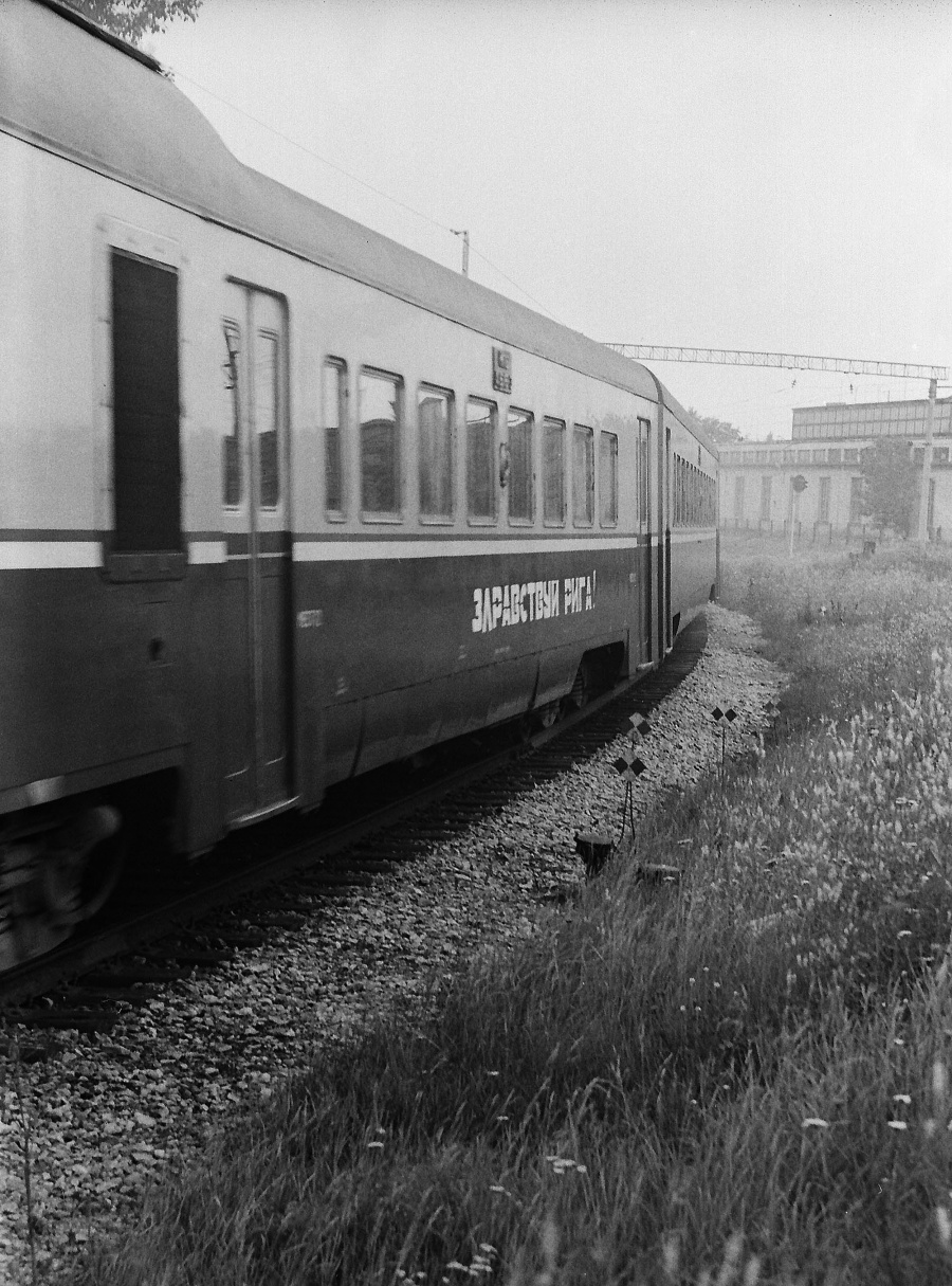 D1-616
17.07.1981
Tallinn-Väike

Opening of Tallinn - Pärnu - Rīga DMU train
