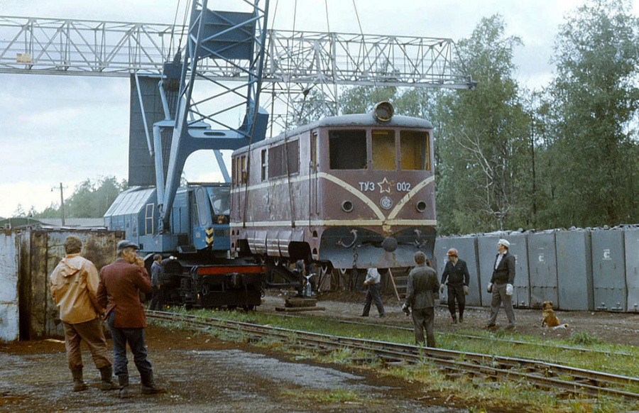 TU3-002
25.05.1990
Tootsi peat industry
Locomotive worked in Lithuania, depot Panevežys 1959-1964 and 1964-1988 at Leningrad children railway, Russia.
