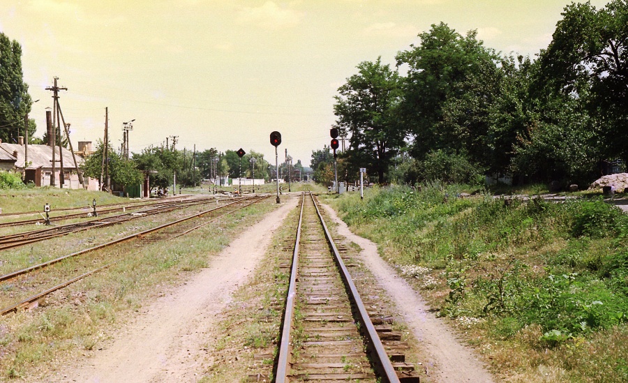 Haivoron station
02.07.2002

