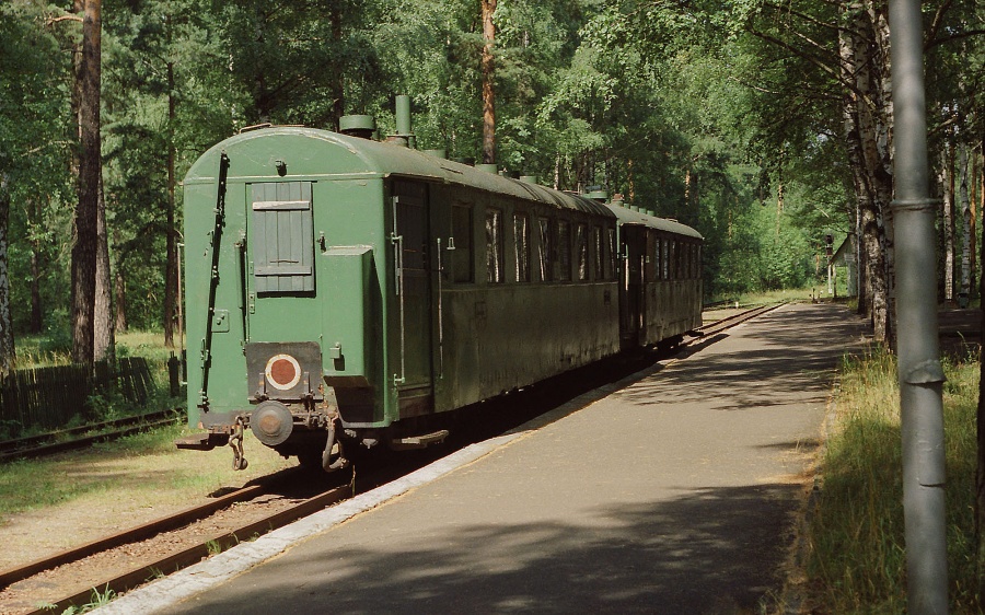 Passenger cars
03.08.1998
Viesturi station, Mežaparks
Rīga children railway (already closed)
