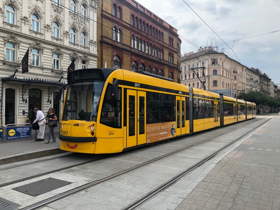 Tram Siemens Combino Supra NF12B
27.07.2019
Budapest
