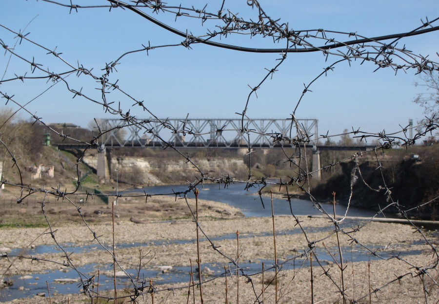 Behind the iron curtain
04.2014
Narva - Ivangorod
