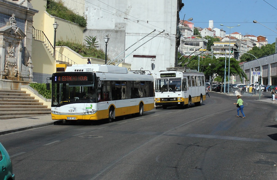 Solaris Trollino 12TR No. 75 & Salvador Caetano/Efacec UEC-25 No. 58
25.05.2015
Coimbra
