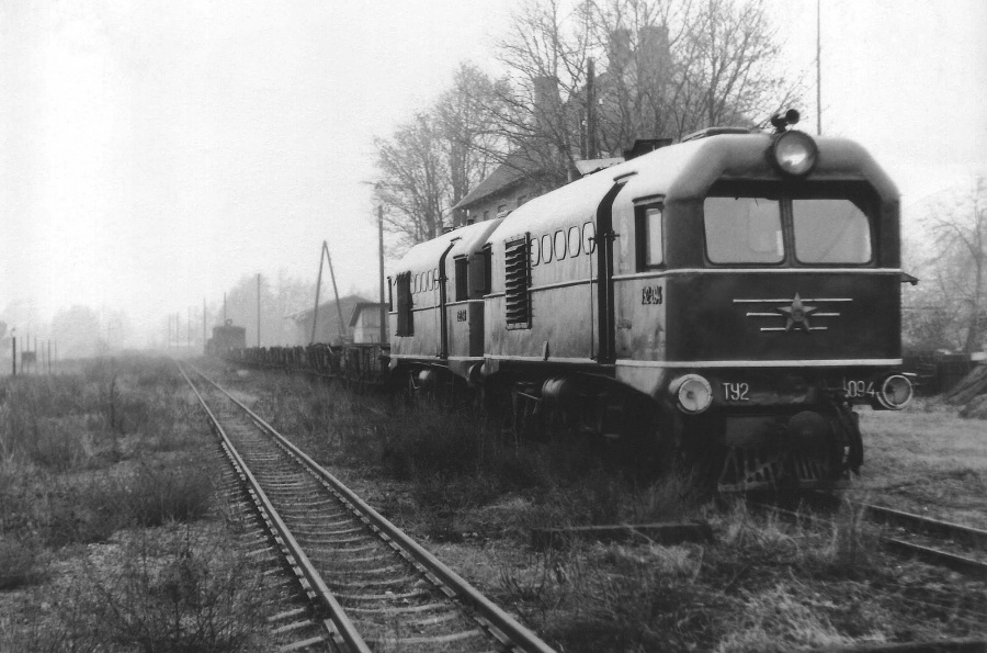 TU2-094 + 248 
03.1976
Ainaži

Riisselja - Ainaži railway dismantling train

