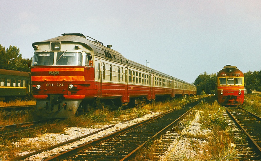 DR1A-224 & D1-692
16.06.1984
Tallinn-Väike
