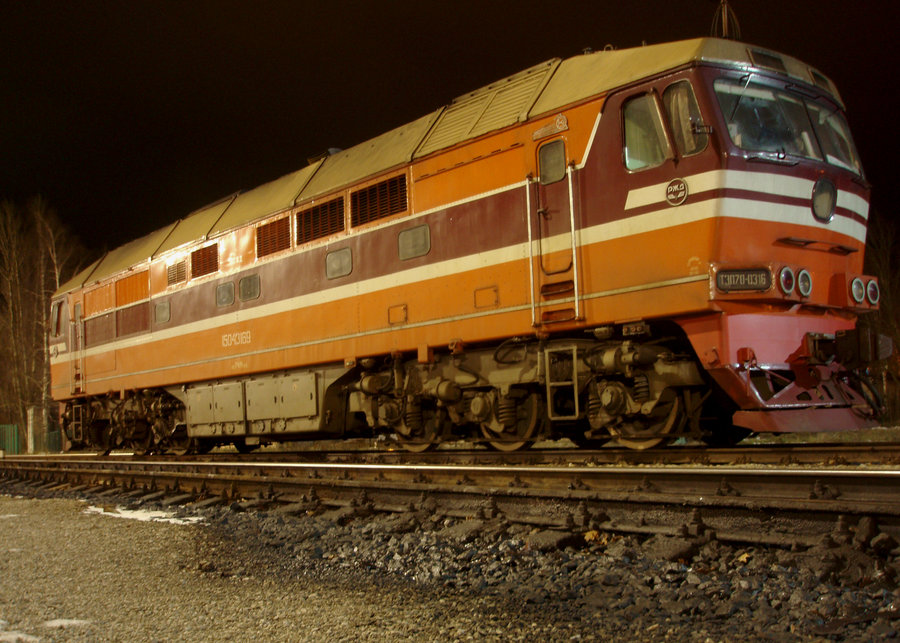 TEP70-0316 (Russian loco)
06.12.2007
Narva
